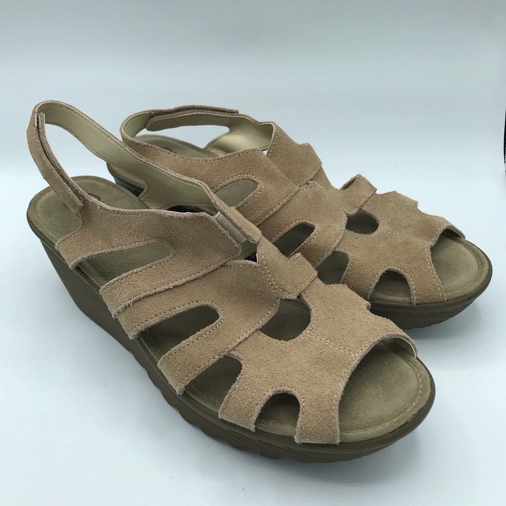 Skechers Memory Foam Wedge Sandal Women's 10 Beige Lt Brown Peep‎ Toe Suede EUC